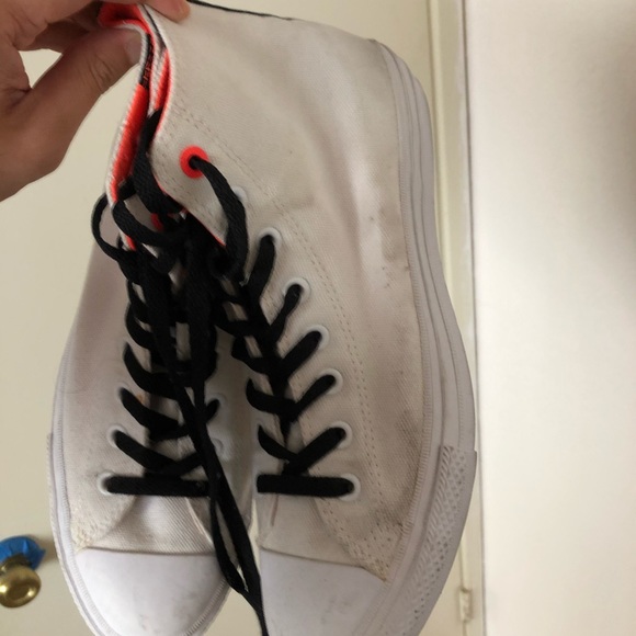 Converse - Picture 3 of 6